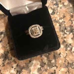 1.5ct dble cushion halo white gold engagement set